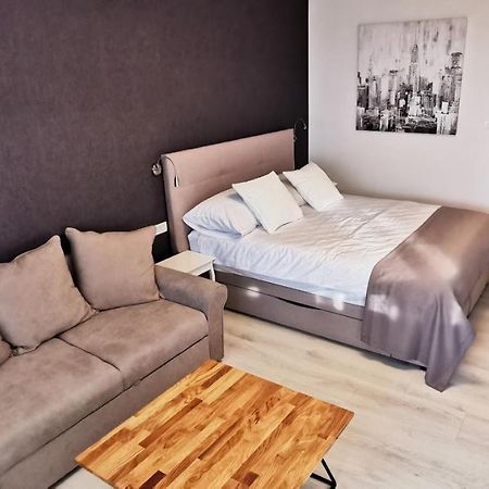 Sky 17 Lux Apartman Apartment Zagreb Luaran gambar