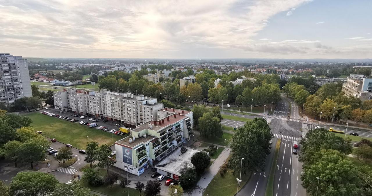 Sky 17 Lux Apartman Apartment Zagreb Luaran gambar